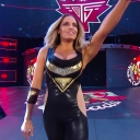 WWE_Summerslam_2019_Charlotte_vs_Trish_mp46187.jpg