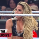 Trish_Stratus_receives_emotional_ovation_WWE_Payback_2023_exclusive_011.jpg