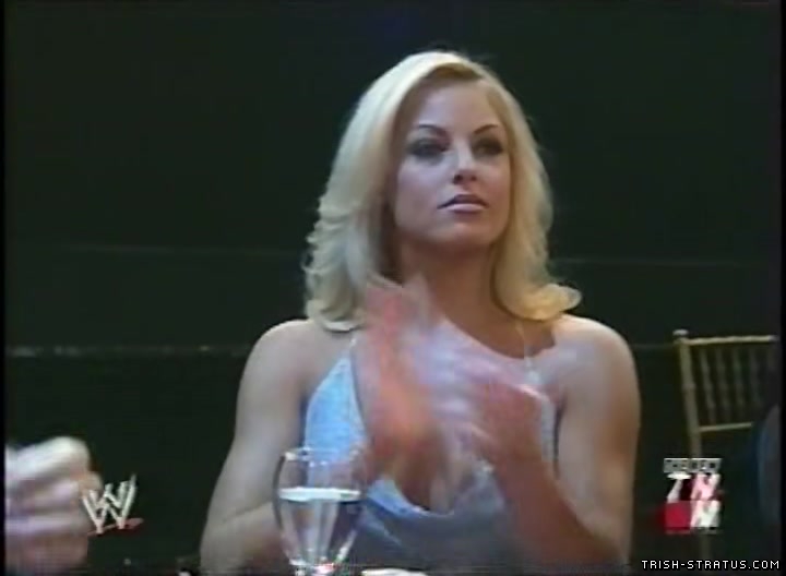 2003-01-14_-_WWE_RAW_10th_Anniversary_00748.jpg