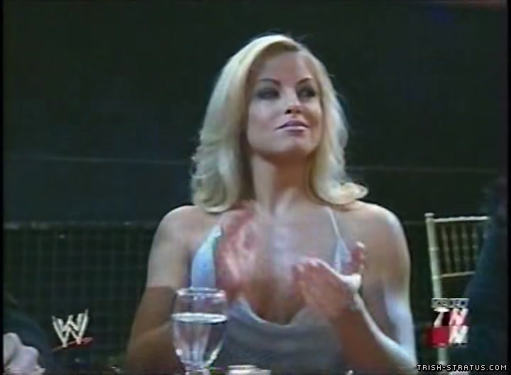 2003-01-14_-_WWE_RAW_10th_Anniversary_00751.jpg
