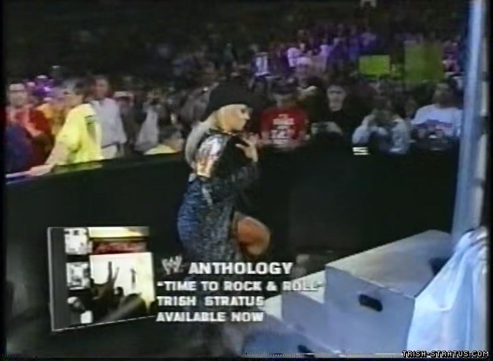 2002-11-12_-_WWE_Super_Tuesday_3961.jpg