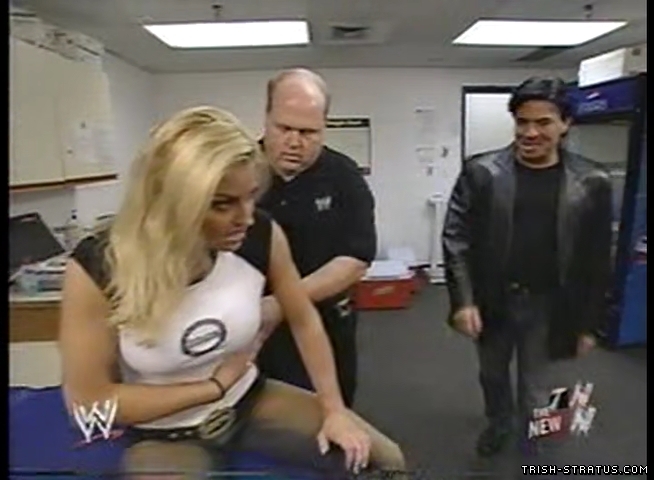 2003-04-27_-_WWE_Sunday_Night_Heat_mp4_000470781.jpg