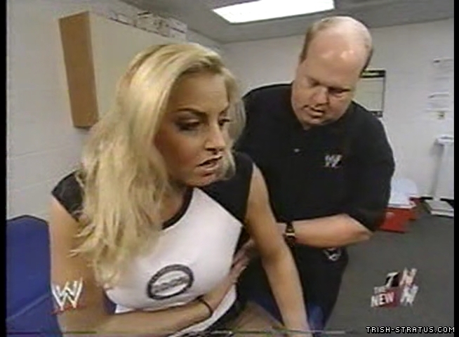 2003-04-27_-_WWE_Sunday_Night_Heat_mp4_000519494.jpg