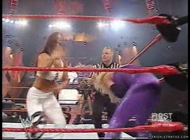 2003-06-29_-_WWE_Sunday_Night_Heat_mp4_002271879.jpg