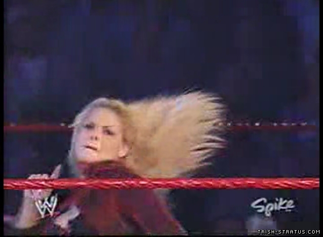 2003-11-23_-_WWE_Sunday_Night_Heat_mp4_002275326.jpg