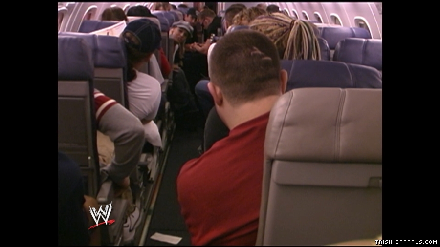 WWE_Confidential_-_S2003E31_-_Stories_from_the_Road_mp4_000420587.jpg