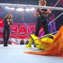 WWE_RAW_2023_05_29_1080p_WEB_h264-HEEL_mkv_002156021.jpg