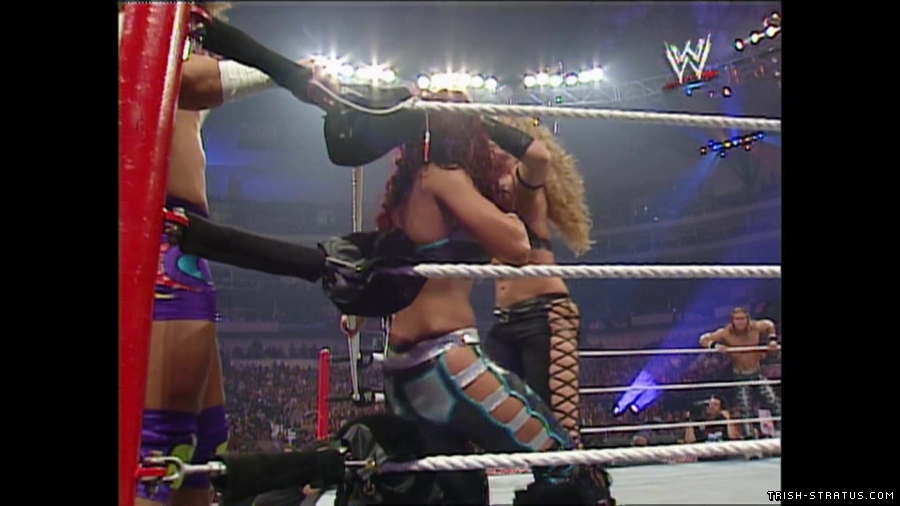 WWE_SNME_07_15_06_Carlito_Trish_vs_Melina_Nitro_447.jpg